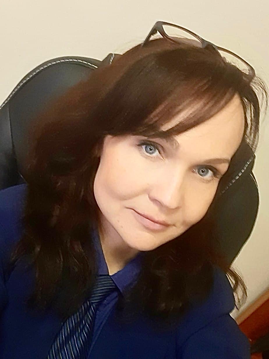 Юлия Корсакова — заместитель директора